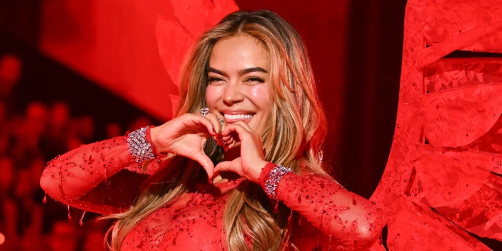 Karol-G-Victoria-Secrets-Moda-Emisoras-Musicales