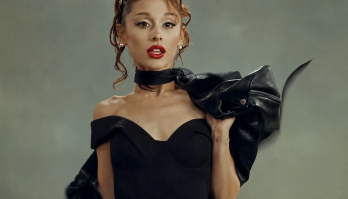 ariana-grande-espana-petal-11